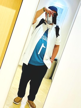 「レザーサンダル」｜「アイテム（その他アウター）」を使った、おかわり特盛さん（メンズ・176cm）の春コーディネート