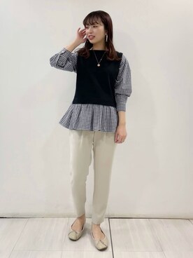 「INDIVI（インディヴィ）の【褒められパンツ/洗える】タックテーパードパンツ（その他パンツ、ベージュ系）」を使った、asaさん（レディース・154cm）の冬コーディネート