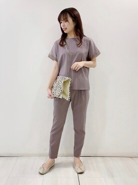 「INDIVI（インディヴィ）の◆【褒められパンツ/洗える】タックテーパードパンツ（その他パンツ、ブラウン系）」を使った、asaさん（レディース・154cm）の春コーディネート