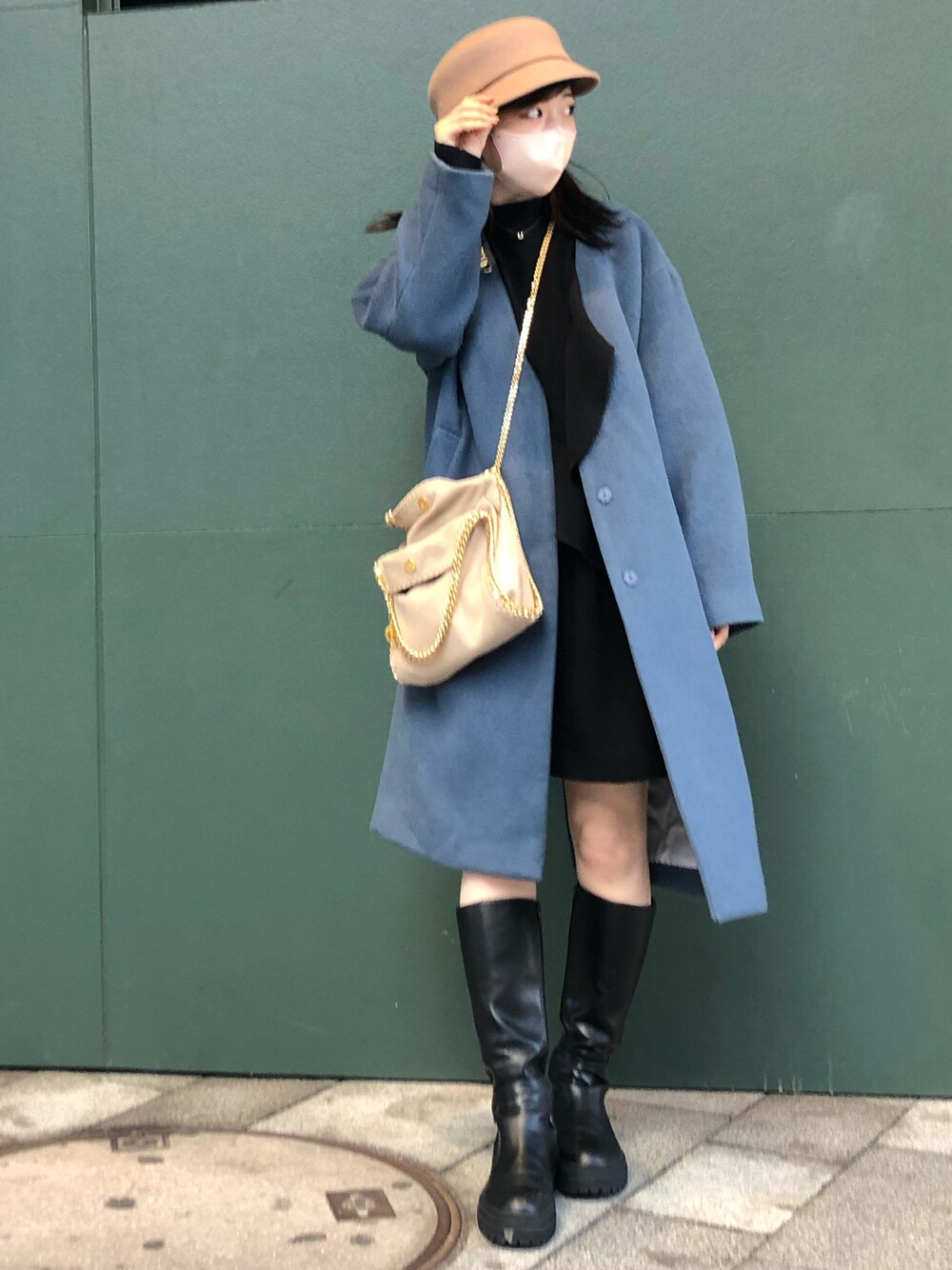 「CA4LAのHOVER3（キャスケット、ブラウン系）」を使った、lucidamanaさん（レディース・155cm）の春コーディネートの1枚目の写真