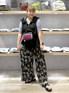 「LEPSIM（レプシィム）の楊柳柄イージーパンツ　290321（その他パンツ、ブルー系）」を使った、ばなおりさん（レディース・158cm）の春コーディネート