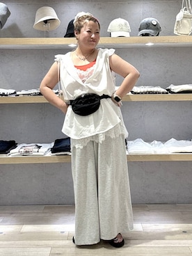 「LEPSIM（レプシィム）のカットイージーワイドパンツ　499173（その他パンツ、グレー系）」を使った、ばなおりさん（レディース・158cm）の夏コーディネート