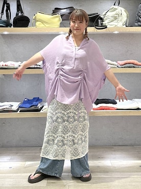 「LEPSIM（レプシィム）のイージーデニムパンツ　630150（デニムパンツ、ブルー系）」を使った、ばなおりさん（レディース・158cm）の春コーディネート