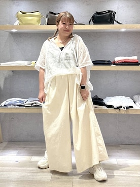 「LEPSIM（レプシィム）のスーパーワイドパンツ　637620（その他パンツ、ホワイト系）」を使った、ばなおりさん（レディース・158cm）の夏コーディネート