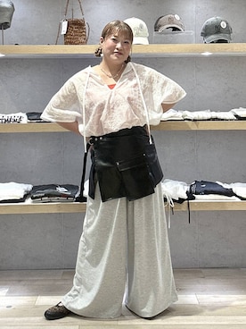 「LEPSIM（レプシィム）のカットイージーワイドパンツ　499173（その他パンツ、グレー系）」を使った、ばなおりさん（レディース・158cm）の春コーディネート