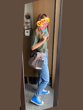 「カラースニーカー」｜「アイテム（アクセサリー）」を使った、ジュンコさん（レディース・156cm）の夏コーディネート