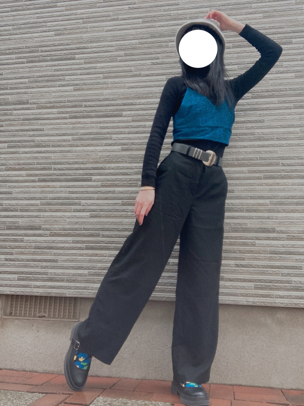 「ジーナシス、JEANASiS、UNIQLO、ユニクロ、ユニクロコーデ、UNIQLOコーデ、ワイドパンツ、モード、タートルネック、キレイめ」｜「UNIQLOのワイドストレートパンツ（ウールライク・丈長め73～75cm）（その他パンツ、ブラック系）」を使った、ナラさん（レディース・163cm）の冬コーディネートの1枚目の写真