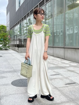 「アイテム（オールインワン・サロペット、ホワイト系）」を使った、Kastane officialさん（レディース・155cm）の春コーディネート