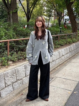 「Kastane（カスタネ）のフラワージャガードZIPニット（ニット/セーター、グレー系）」を使った、Kastane officialさん（レディース・161cm）の秋コーディネート