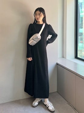 「アイテム（ボディバッグ/ウエストポーチ、シルバー系）」を使った、Kastane officialさん（レディース・162cm）の春コーディネート