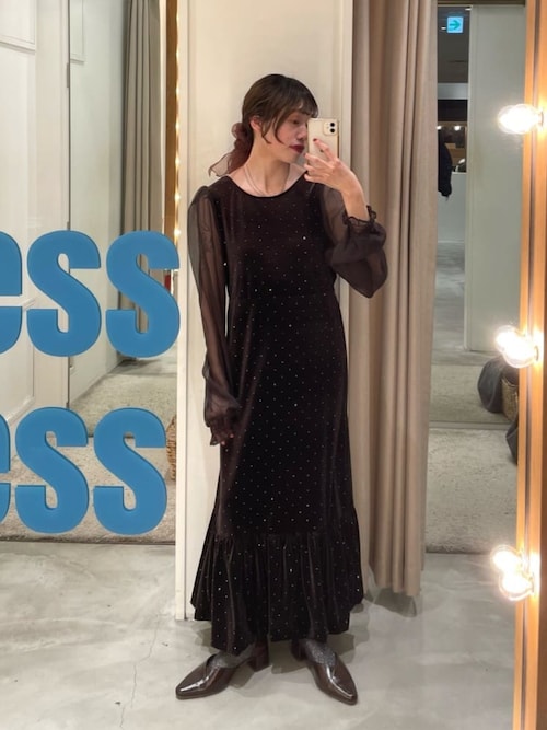 結婚式/オケージョン】ベロアスタッズワンピース（ワンピース