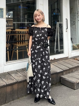 「Kastane（カスタネ）の【2サイズ展開/低身長サイズ】ドットフラワーキャミワンピース（ワンピース、ブラック系）」を使った、Kastane officialさん（レディース・149cm）の夏コーディネート