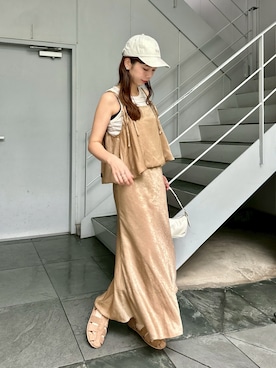 「Kastane（カスタネ）の【セットアップ対応】B サテンバルーンビスチェ（キャミソール、ベージュ系）」を使った、Kastane officialさん（レディース・160cm）の夏コーディネート