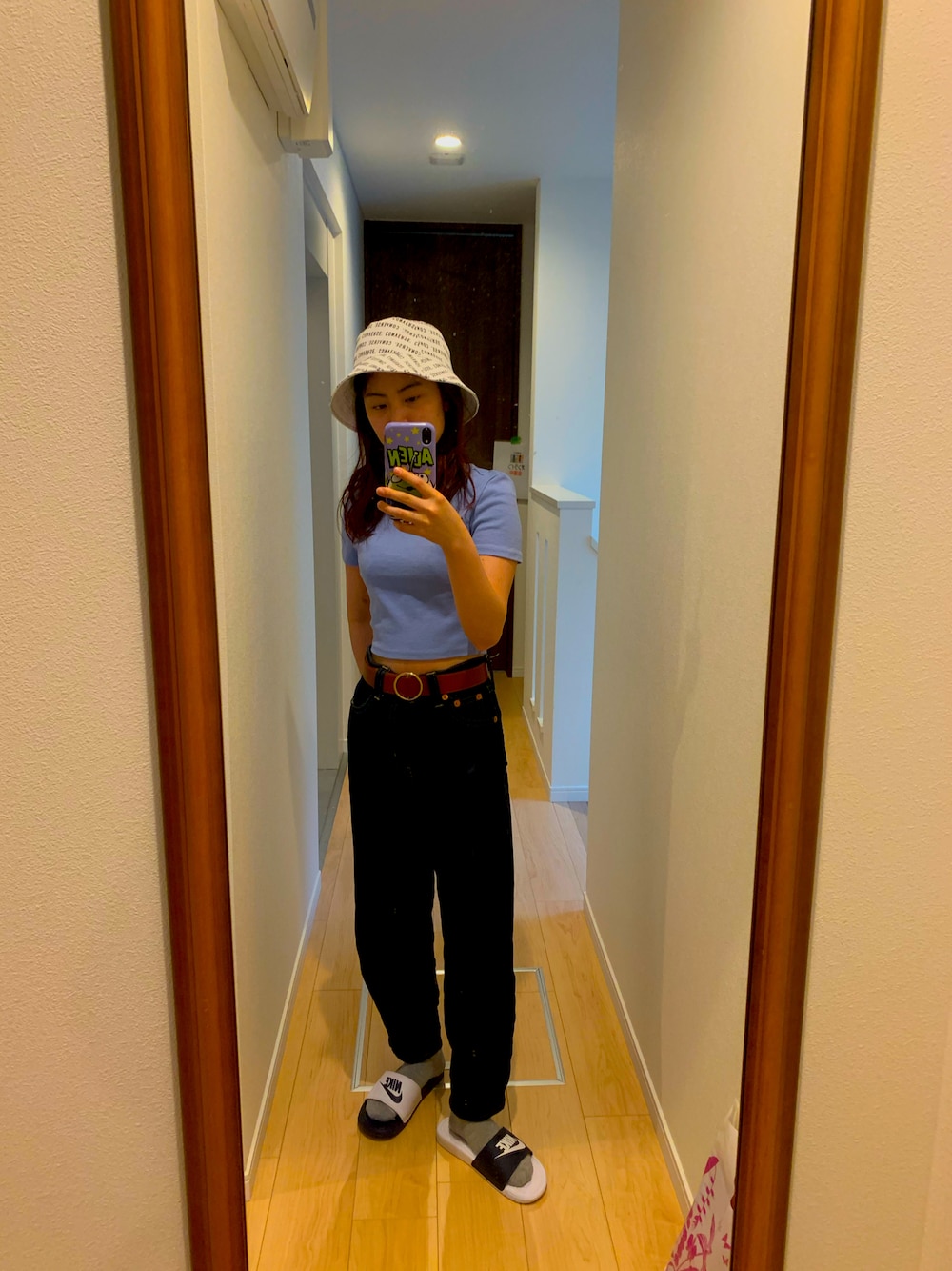 「summer、coolgirl、casual」｜「Levi'sの【LEVI’S/リーバイス】TYPE1 BALLOON LEG：デニム◆（デニムパンツ、ブルー系）」を使った、Reoさん（レディース・155cm）の冬コーディネートの1枚目の写真