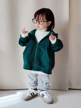 「アイテム（メガネ）」を使った、REIさん（キッズ・70cm）の秋コーディネート