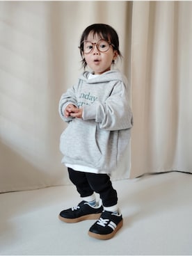 「西松屋（ニシマツヤ）の545円（メガネ、ブラウン系）」を使った、REIさん（キッズ・110cm）の春コーディネート