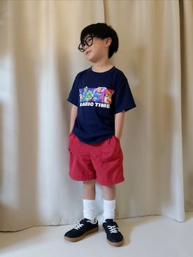 「UNIQLO（ユニクロ）のcolor:09BLACK（サングラス、ブラック系）」を使った、REIさん（キッズ・110cm）の秋コーディネート
