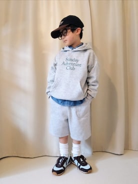 「しまむら（シマムラ）のアイテム（キャップ、ブラック系）」を使った、REIさん（キッズ・80cm）の春コーディネート