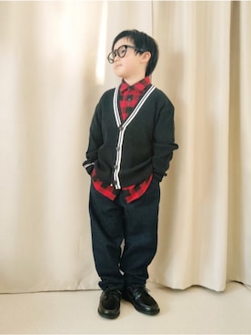 「UNIQLO（ユニクロ）のcolor:09BLACK（サングラス、ブラック系）」を使った、REIさん（キッズ・110cm）の春コーディネート