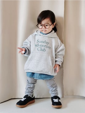 「GU（ジーユー）のsize:100（パーカー、グレー系）」を使った、REIさん（キッズ・110cm）の春コーディネート