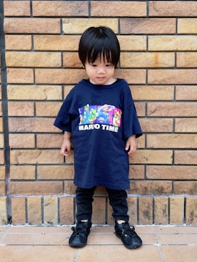 「UNIQLO（ユニクロ）のアイテム（Tシャツ/カットソー、ブルー系）」を使った、REIさん（キッズ・80cm）の夏コーディネート