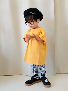 「Bambin（ボンバン）の【 Bambin / ボンバン 】 ワンポイント 刺繍 ベレー帽（ハンチング/ベレー帽、ブラック系）」を使った、REIさん（キッズ・80cm）の夏コーディネート