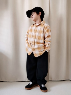 「アイテム（スニーカー）」を使った、REIさん（キッズ・110cm）の秋コーディネート