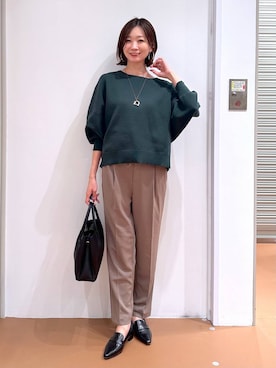 「Elura（エルーラ）のアイテム（ローファー）」を使った、nami(Elura/ヤエチカ）さん（レディース・169cm）の秋コーディネート