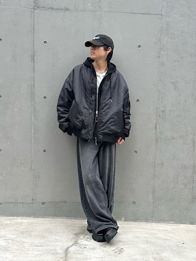「COLONY 2139（コロニートゥーワンスリーナイン）のアイテム（MA-1）」を使った、koheyさん（メンズ・176cm）の秋コーディネート