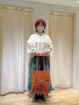 「スカラップ」｜「アイテム（帽子）」を使った、きしもとさん（レディース・155cm）の夏コーディネート