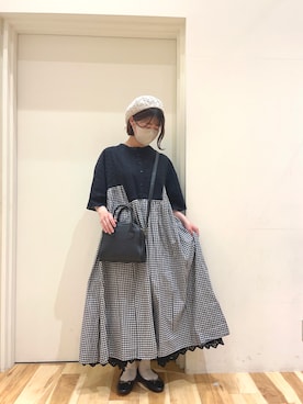 「チェックワンピース」｜「アイテム（ハンチング/ベレー帽）」を使った、きしもとさん（レディース・155cm）の春コーディネート