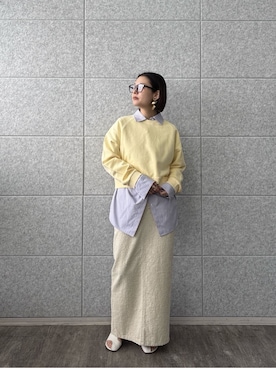 「GALLEST（ギャレスト）のワイドスリーブカラースウェット（スウェット、イエロー系）」を使った、AYANOさん（レディース・160cm）の冬コーディネート