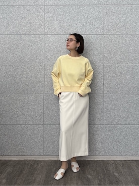 「GALLEST（ギャレスト）のワイドスリーブカラースウェット（スウェット、イエロー系）」を使った、AYANOさん（レディース・160cm）の冬コーディネート