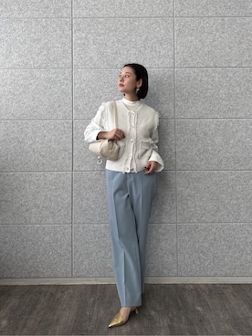 「GALLEST（ギャレスト）のフィッシュテールスタンドネックシャツ（シャツ/ブラウス、ホワイト系）」を使った、AYANOさん（レディース・160cm）の冬コーディネート