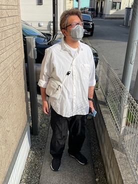 「GU（ジーユー）のアイテム（シャツ/ブラウス、ホワイト系）」を使った、yukky19811214さん（メンズ・175cm）の春コーディネート