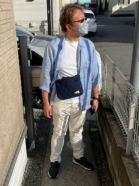 「UNIQLO（ユニクロ）のアイテム（Tシャツ/カットソー、ホワイト系）」を使った、yukky19811214さん（メンズ・175cm）の春コーディネート