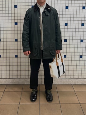 「アイテム（スラックス）」を使った、musasiさん（メンズ・170cm・20代）の秋コーディネート