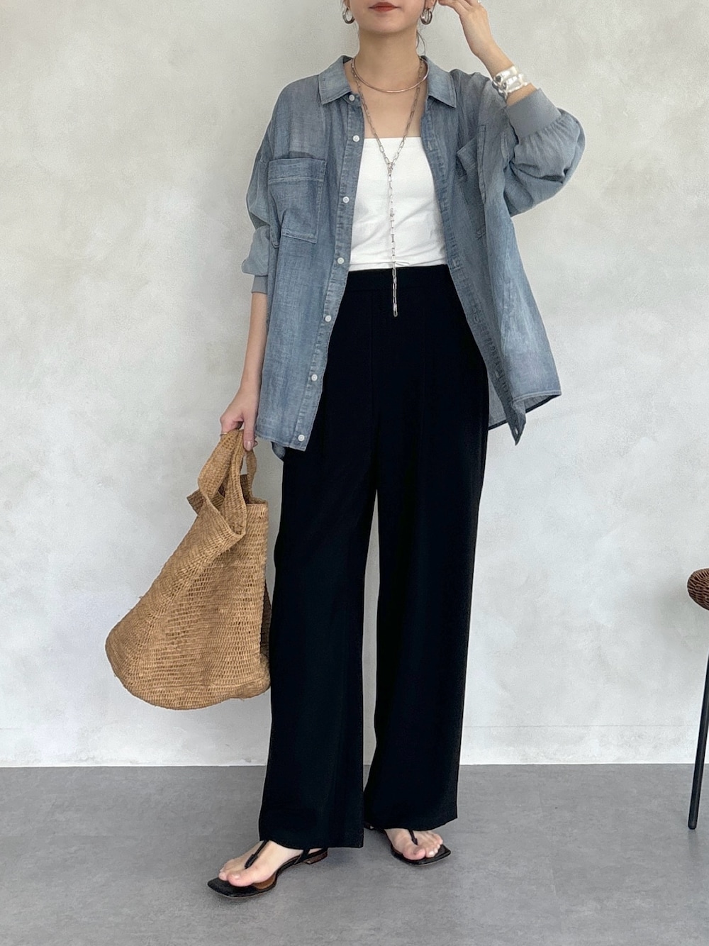 Dou Dou 袖リブシアーデニムシャツ ライトブルー DouDou ブラウス シャツ 袖リブシアーデニムシャツ レディース