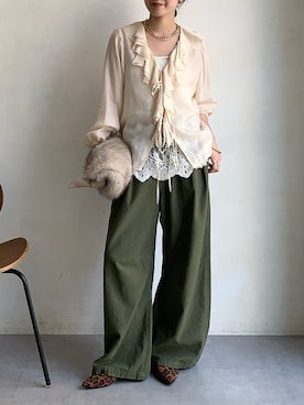 「DouDou（ドゥドゥ）のキュプラフリルブラウス（シャツ/ブラウス）」を使った、doudoureiさん（レディース・164cm）の秋コーディネート