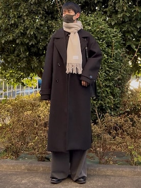「アイテム（スラックス）」を使った、t.koya_wearさん（メンズ・181cm）の冬コーディネート