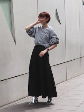 「EMODA」｜「アイテム（スウェット）」を使った、 rinaさん（レディース・166cm）の秋コーディネート