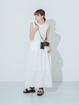 「EVOL(EVOL)」｜「アイテム（サンダル）」を使った、 rinaさん（レディース・166cm）の春コーディネート