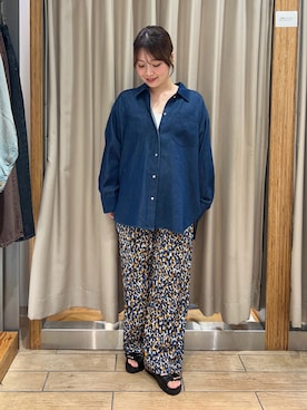 「RODE SKO（ロデスコ）のアイテム（サンダル）」を使った、rinkaさん（レディース・157cm）の秋コーディネート