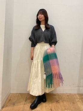 「アイテム（マフラー）」を使った、みあさん（レディース・160cm）の秋コーディネート