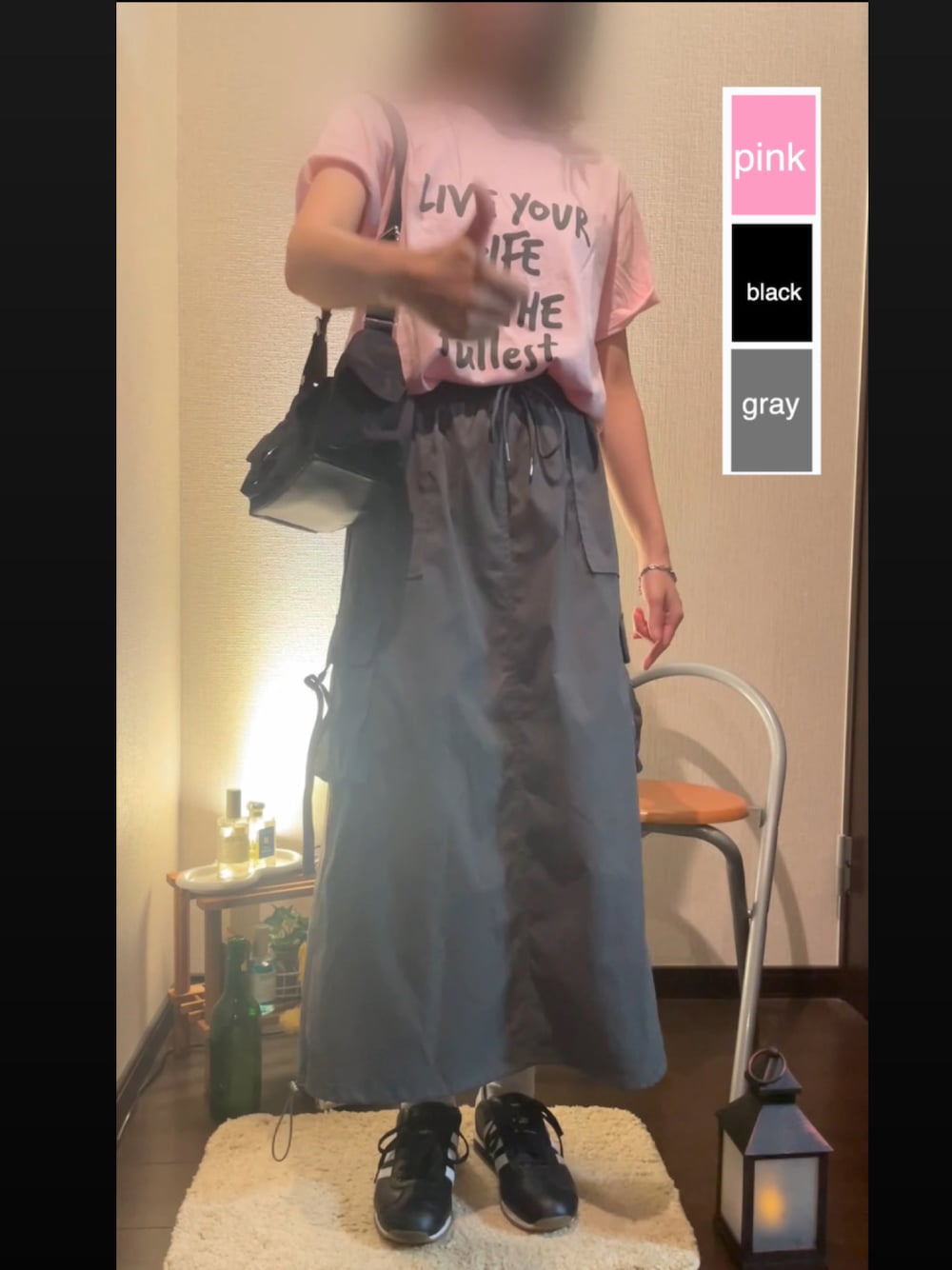 「色の組み合わせ、多系統」｜「SHOO・LA・RUEのアイテム（Tシャツ/カットソー、ピンク系）」を使った、半額しょくぱんさん（レディース・161cm）の夏コーディネートの1枚目の写真