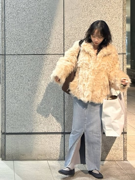 「アイテム（デニムスカート）」を使った、mikaさん（レディース・165cm）の秋コーディネート