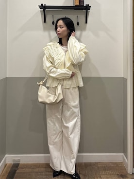 「A part by（アパートバイ）のハートモチーフバッグ（ショルダーバッグ、ホワイト系）」を使った、mikaさん（レディース）の春コーディネート