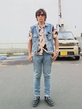 「Levi's（リーバイス）のアイテム（デニムパンツ）」を使った、makotoishidaさん（メンズ・173cm・40代）の夏コーディネート