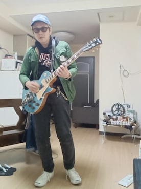 「Levi's（リーバイス）のアイテム（パンツ）」を使った、शरवण वेल्किलराः　さん（メンズ・173cm）の冬コーディネート