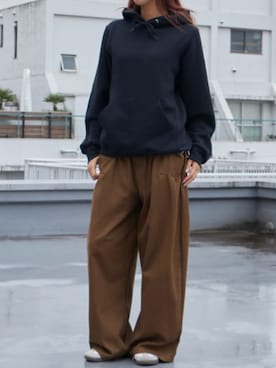 「Russell Athletic（ラッセルアスレティック）のアイテム」を使った、NATSUKIさん（レディース・170cm）の秋コーディネート